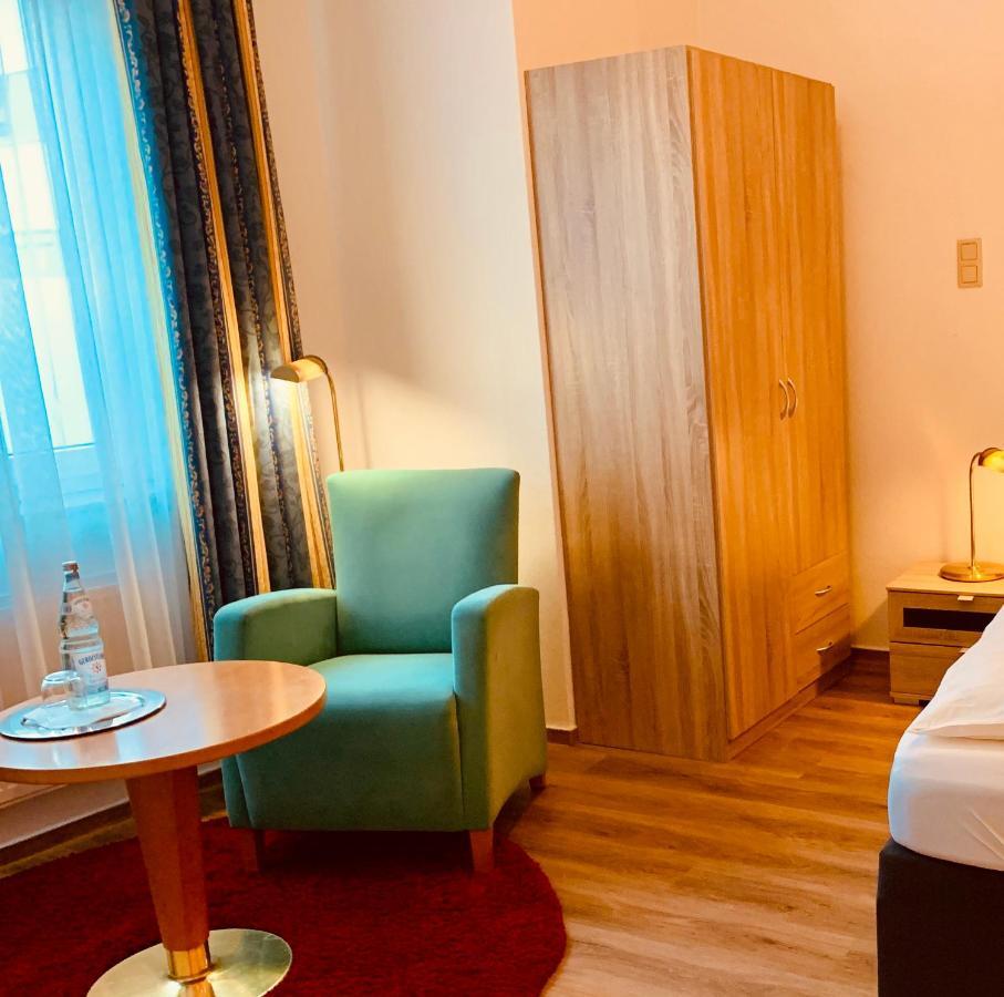 Hotel Gasthaus Zur Eule Köln Exteriör bild