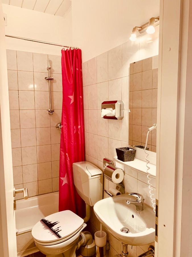Hotel Gasthaus Zur Eule Köln Exteriör bild